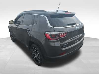 2024 Jeep Compass, $0. Photo 8