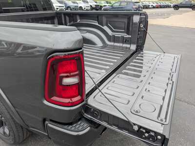 2027 RAM 1500 Crew Cab, $57742. Photo 8