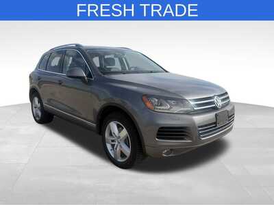 2012 Volkswagen Touareg, $0. Photo 1