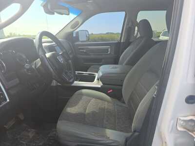2016 RAM 1500, $17000. Photo 3