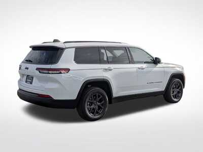 2027 Jeep Grand Cherokee L, $48611. Photo 2