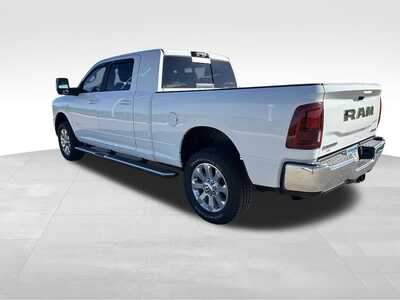 2026 RAM 3500 Crew Cab, $76000. Photo 5