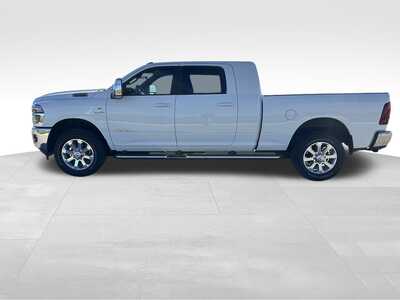 2026 RAM 3500 Crew Cab, $76000. Photo 6