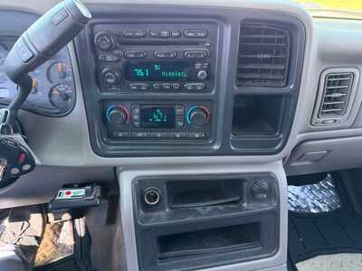 2006 GMC Sierra 2500HD, $7900. Photo 6
