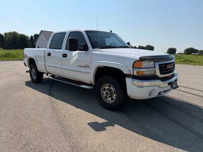 2006 GMC Sierra 2500HD, $7900. Photo 1
