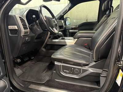 2017 Ford F150 Crew Cab, $22000. Photo 4