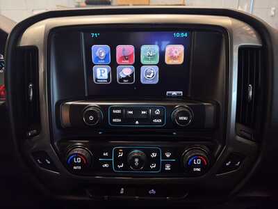 2015 Chevrolet 1500 Crew Cab, $16500. Photo 6