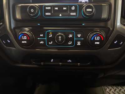 2015 Chevrolet 1500 Crew Cab, $16500. Photo 7