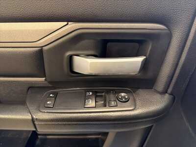 2019 RAM 3500 Reg Cab, $28000. Photo 12