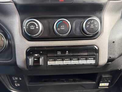 2019 RAM 3500 Reg Cab, $28000. Photo 4