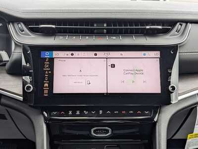 2026 Jeep Grand Cherokee, $41873. Photo 10