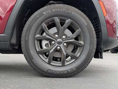 2026 Jeep Grand Cherokee, $41873. Photo 5