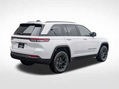 2026 Jeep Grand Cherokee, $42658. Photo 2