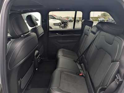 2026 Jeep Grand Cherokee, $42658. Photo 6