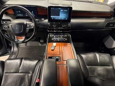 2018 Lincoln Navigator, $26500. Photo 5