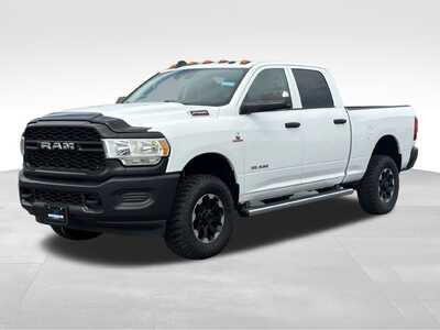 2020 RAM 2500 Crew Cab, $34500. Photo 2