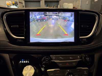 2025 Chrysler Pacifica, $27900. Photo 10