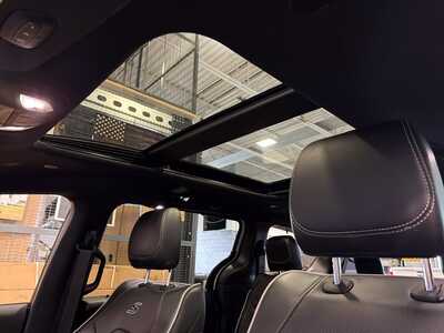 2025 Chrysler Pacifica, $27900. Photo 5
