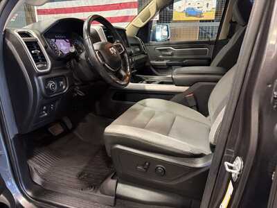 2020 RAM 1500 Crew Cab, $26400. Photo 3