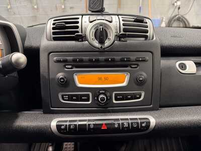 2009 Smart ForTwo, $5800. Photo 5