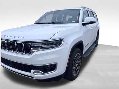2022 Jeep Wagoneer, $32900. Photo 2