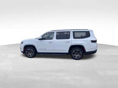 2022 Jeep Wagoneer, $32900. Photo 3