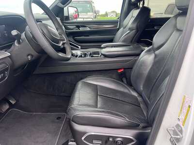 2022 Jeep Wagoneer, $32900. Photo 8