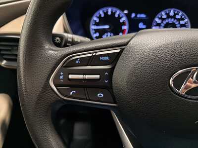 2020 Hyundai Santa Fe, $18500. Photo 11