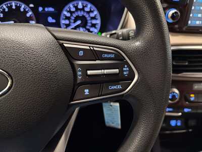 2020 Hyundai Santa Fe, $18500. Photo 12