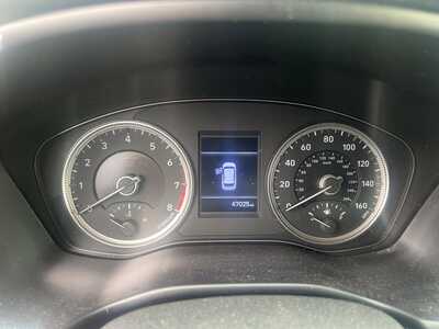 2020 Hyundai Santa Fe, $19000. Photo 3