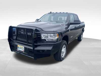 2022 RAM 2500 Crew Cab, $40000. Photo 2