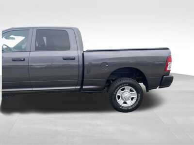 2022 RAM 2500 Crew Cab, $40000. Photo 7