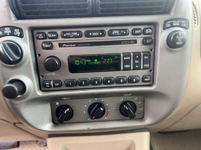 2004 Ford Explorer, $8000. Photo 12