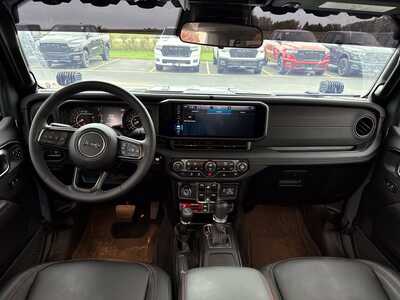 2026 Jeep Gladiator, $55000. Photo 12