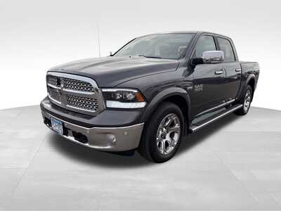 2017 RAM 1500 Crew Cab, $20000. Photo 3