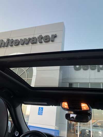 2019 Jeep Grand Cherokee, $22000. Photo 6