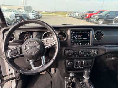 2021 Jeep Gladiator, $31000. Photo 4