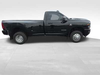 2026 RAM 3500 Reg Cab, $62000. Photo 5