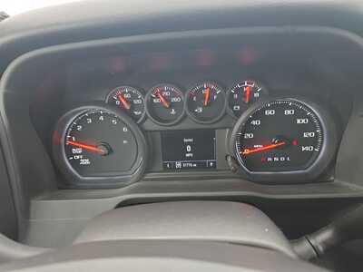 2024 Chevrolet 1500 Crew Cab, $35000. Photo 6