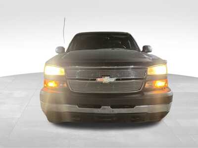 2006 Chevrolet 2500 Ext Cab, $0. Photo 8