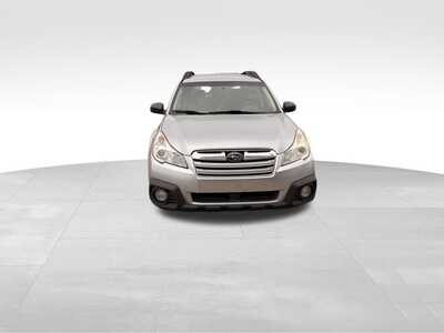 2014 Subaru Outback, $0. Photo 2