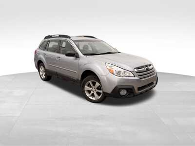 2014 Subaru Outback, $0. Photo 3