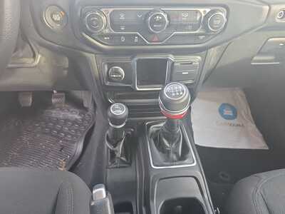 2022 Jeep Gladiator, $27000. Photo 11