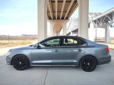 2015 Volkswagen Jetta, $8495. Photo 2