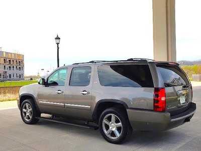 2012 Chevrollet Suburban, $7995. Photo 3