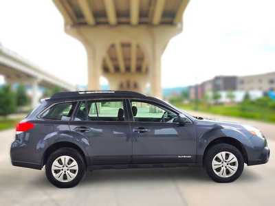 2013 Subaru Outback, $7995. Photo 6