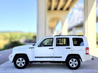 2010 Jeep Liberty, $5995. Photo 2