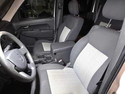 2010 Jeep Liberty, $5995. Photo 9