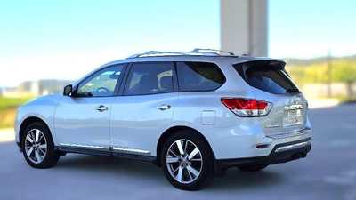 2014 Nissan Pathfinder, $9995. Photo 3