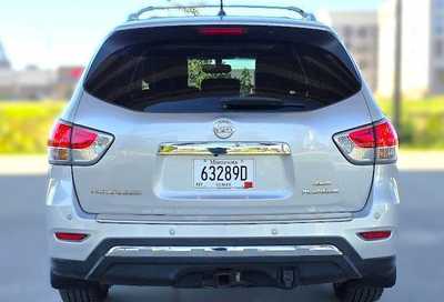 2014 Nissan Pathfinder, $9995. Photo 4
